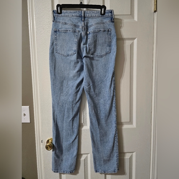 &Denim by H&M High Waist Slim Straight Jeans, 90s, Light Destructed Wash, EUC! - Picture 6 of 11
